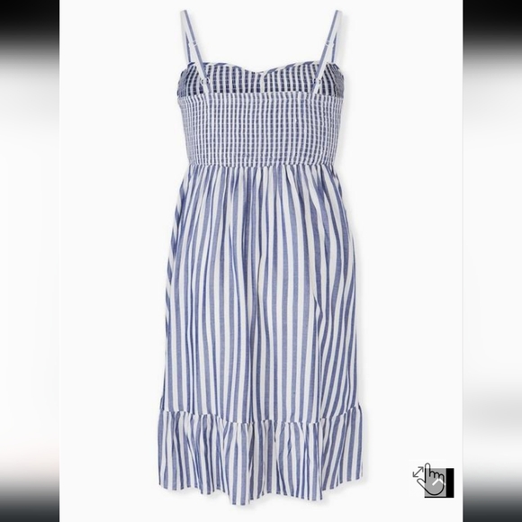 TORRID Mini Challis Smocked Skater Dress, size 2 - Picture 11 of 11
